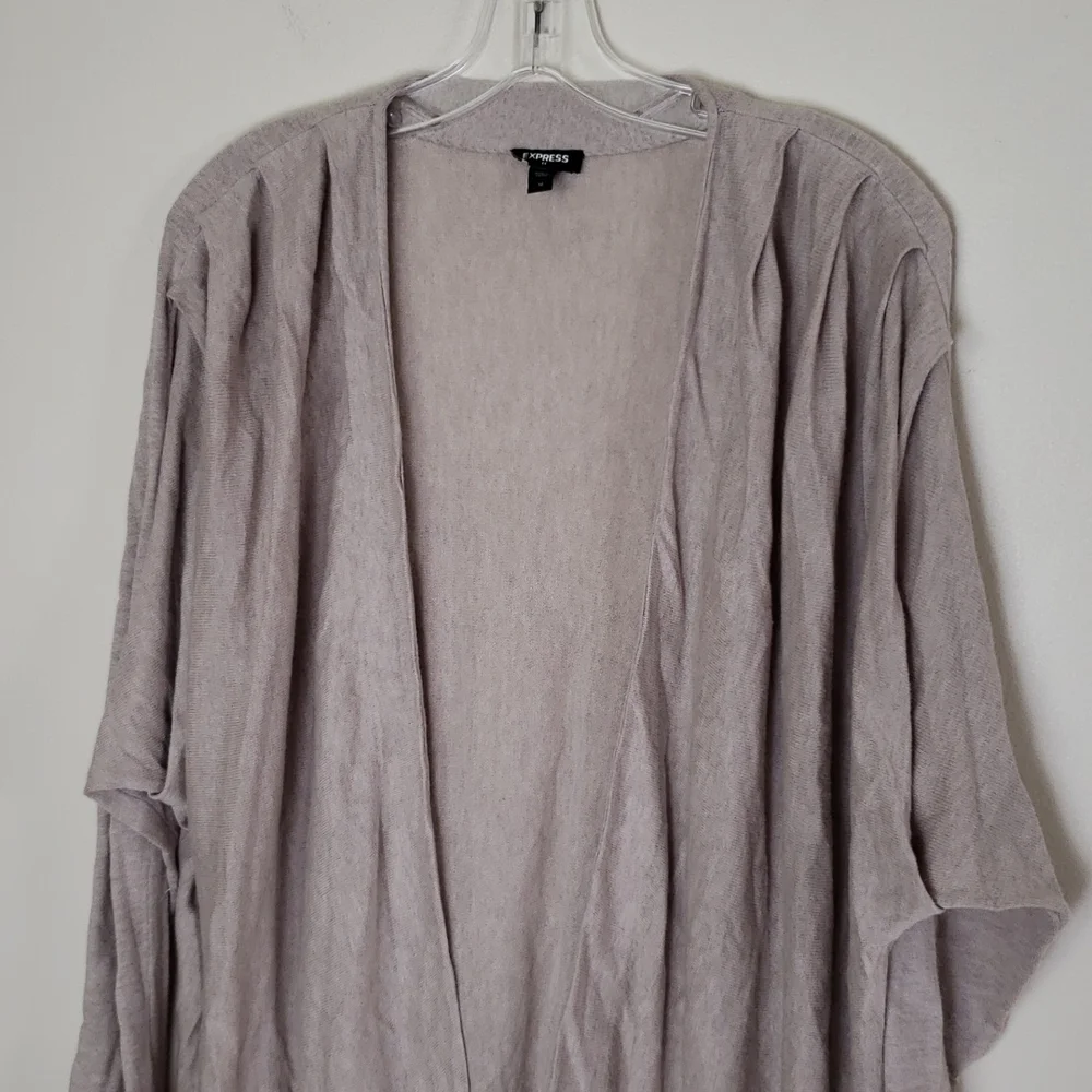 Express pleated shoulder cream gray women's size medium